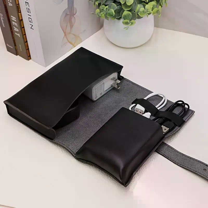 Tech Accessories Travel Case - Organizer z wieloma przegródkami z ekoskóry