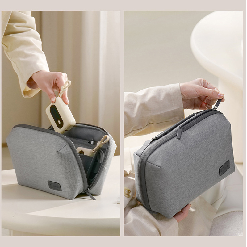 Organizer na elektronikę, wodo – Tech Accessories Travel Case recenzja i cena
